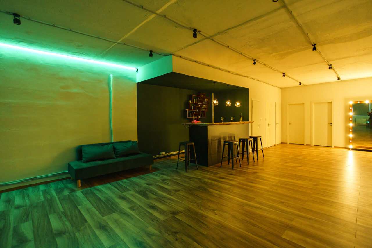 Арендовать Империя Скай Лофт