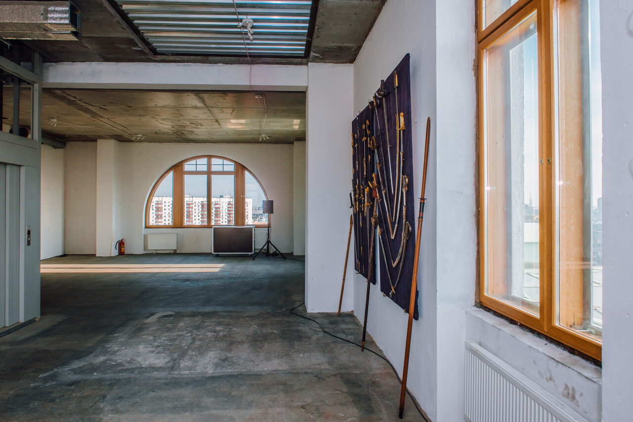 Арендовать One love Крыша в центре Москвы, Арбат