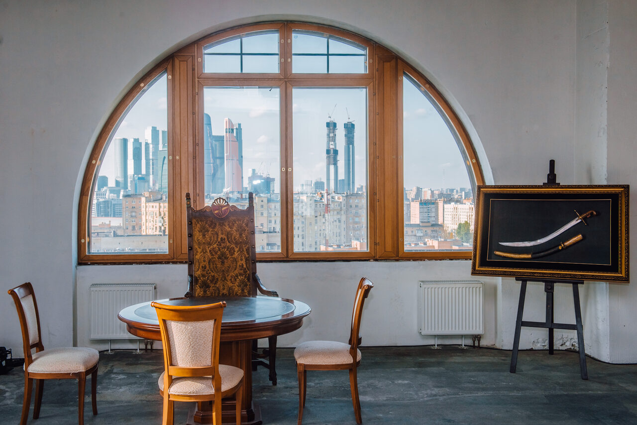 Арендовать One love Крыша в центре Москвы, Арбат