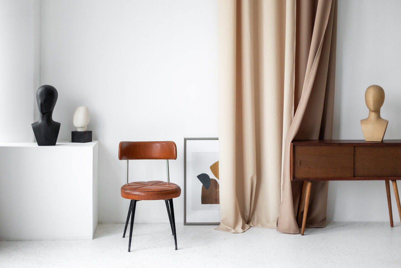 Арендовать Stylish room in beige tones