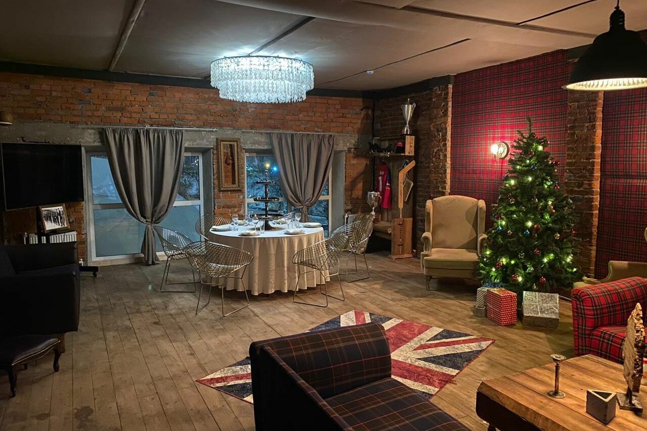 Арендовать Камерный вип-зал с панорамными окнами