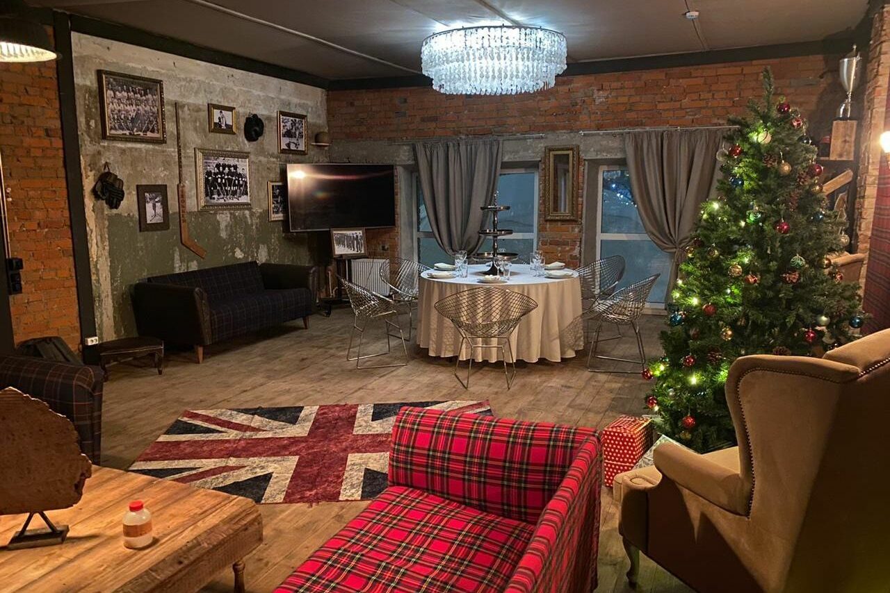 Арендовать Камерный вип-зал с панорамными окнами