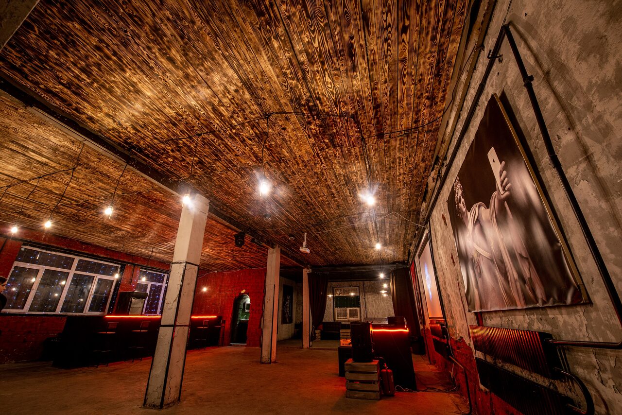 Арендовать Antique design loft
