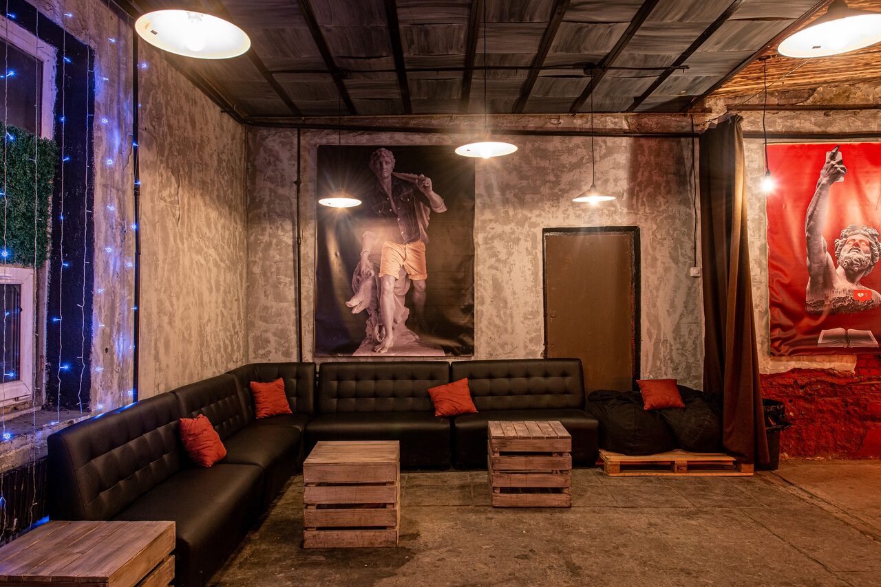 Арендовать Antique design loft