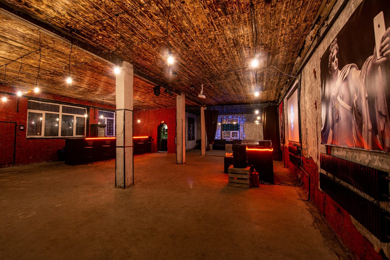Арендовать Antique design loft