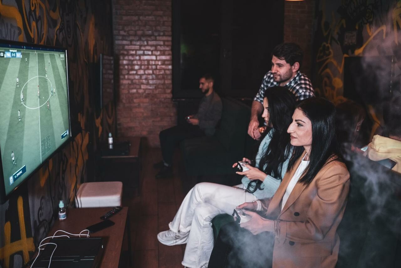 Арендовать Bright loft with play area 