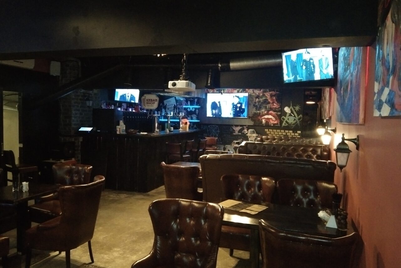 Арендовать LOFT ART Бар с кожаными креслами