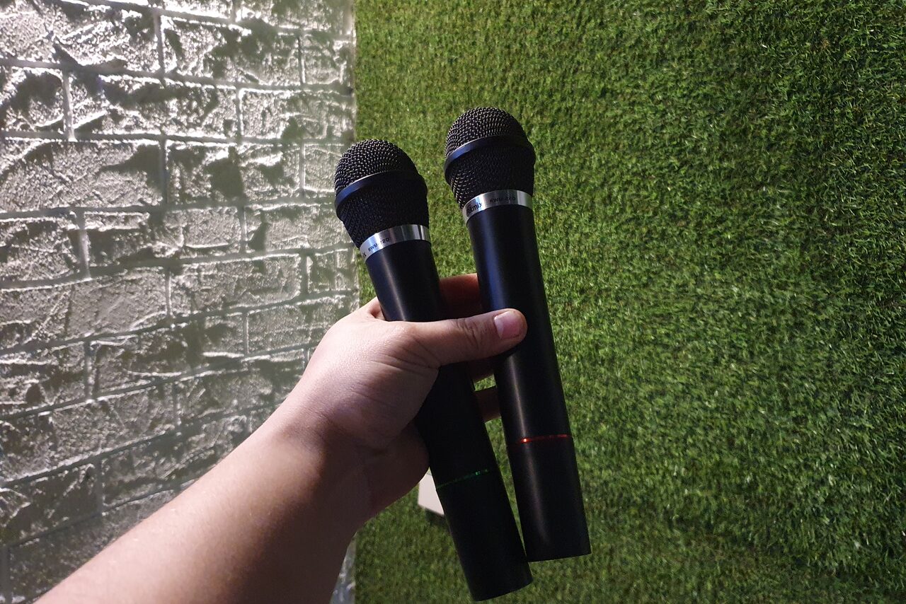 Арендовать Черный лофт с большой барной стойкой