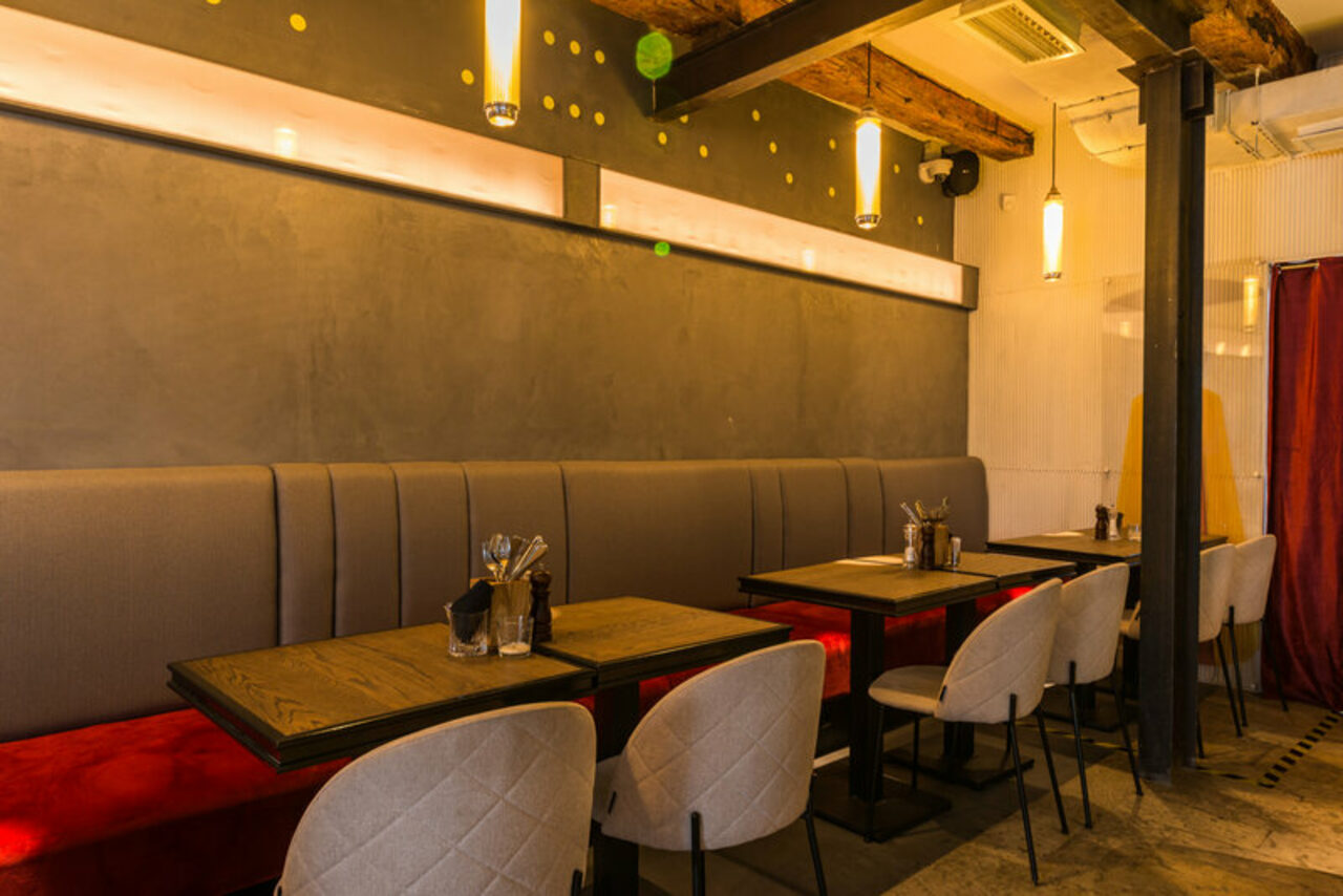 Арендовать Гастрорюмочная Шесть You Шесть