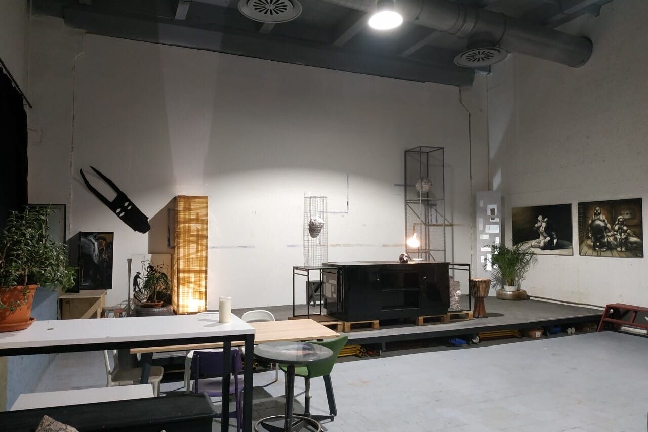 Арендовать BLACK PANTHER ARENA Двухэтажная творческая мастерская