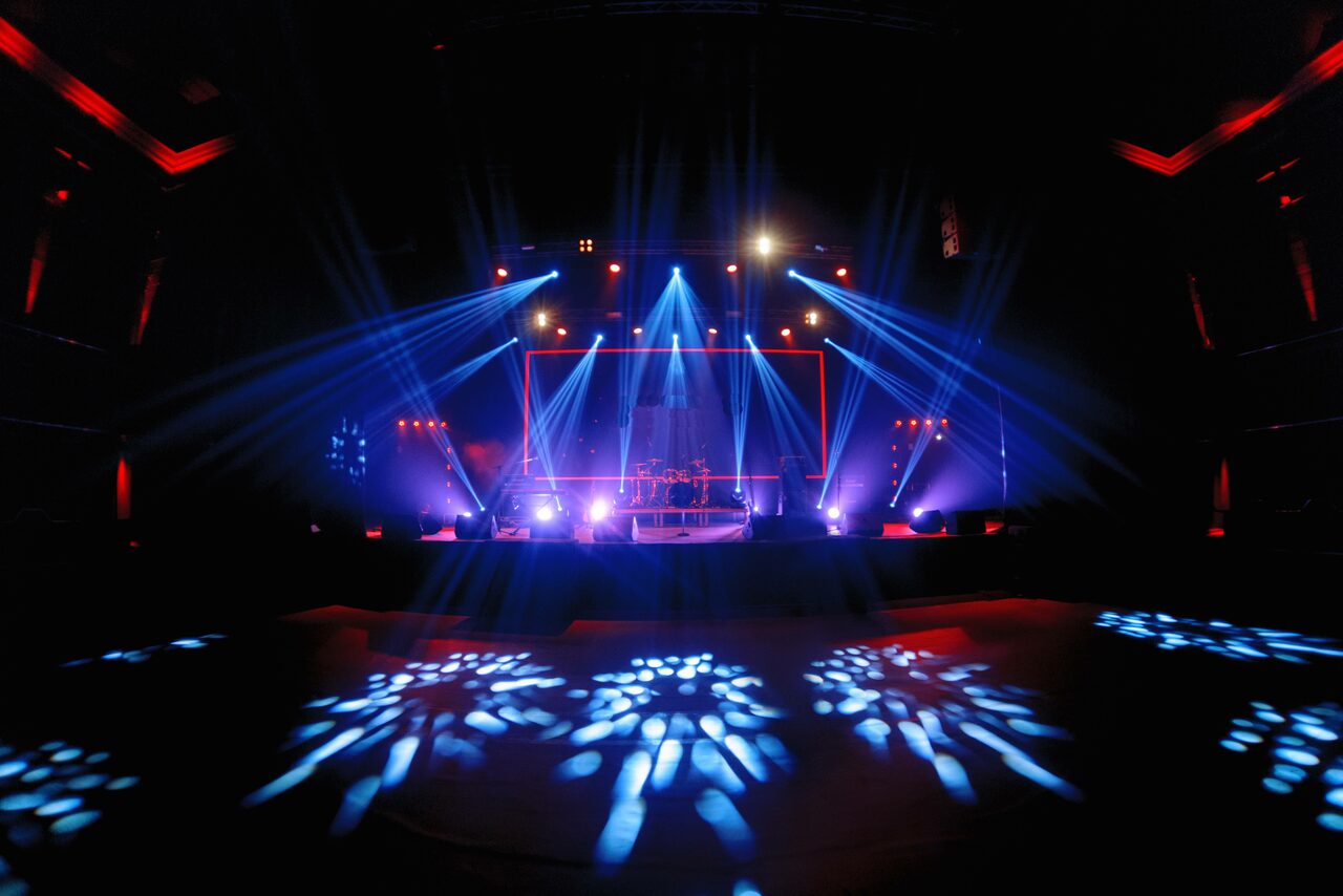 Арендовать Гигант Холл Мультиформатное пространство