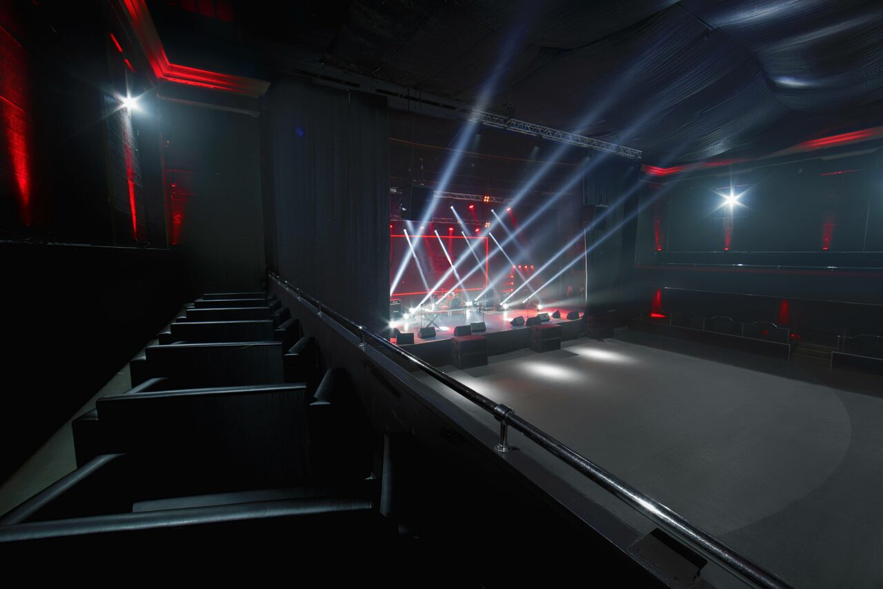 Арендовать Гигант Холл Мультиформатное пространство