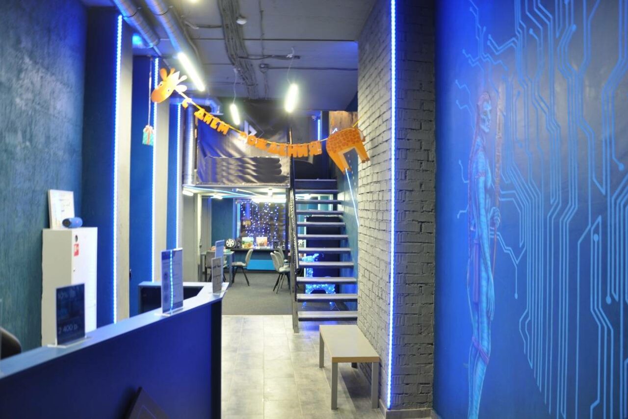 Арендовать  Closing virtual reality club