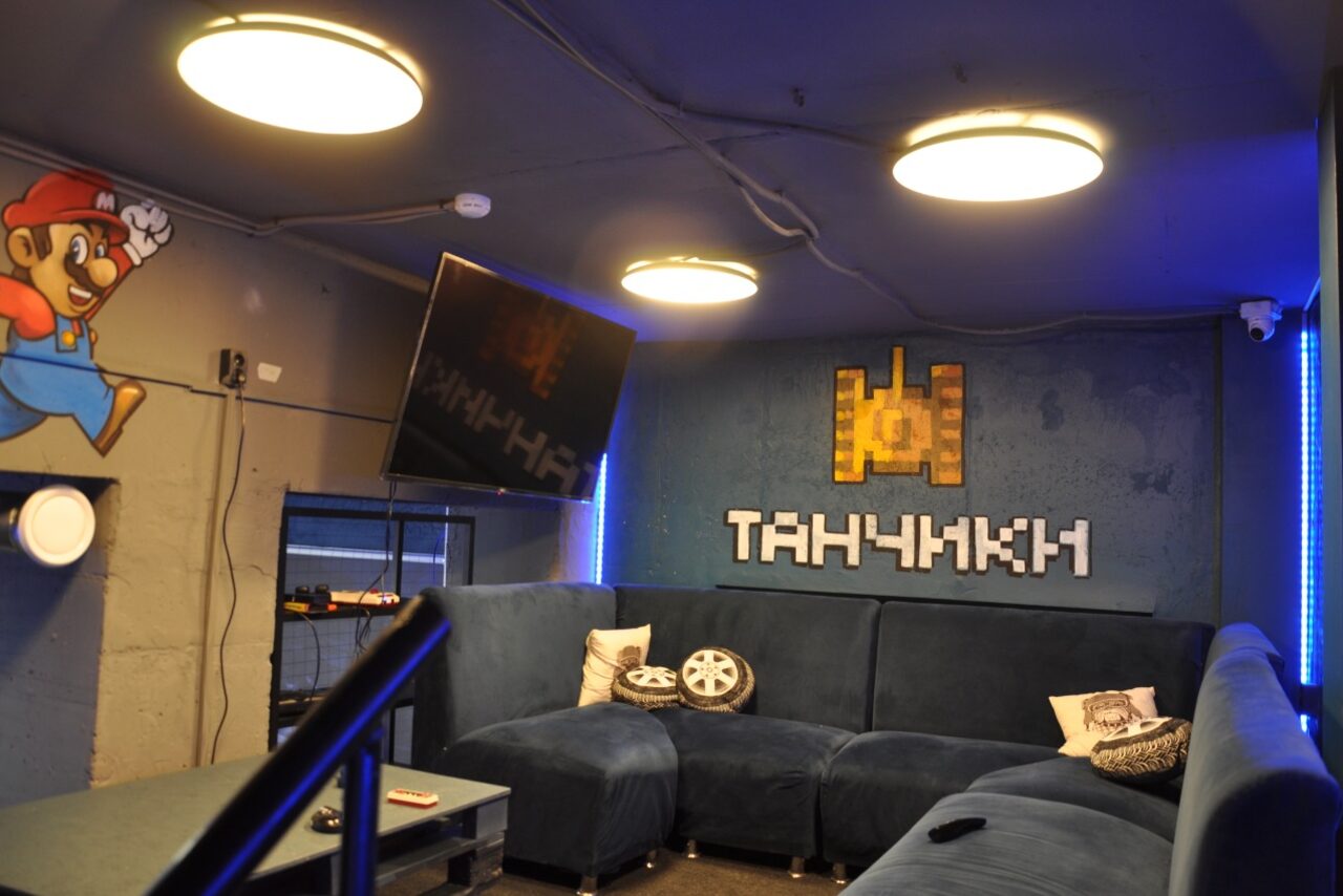 Арендовать  Closing virtual reality club