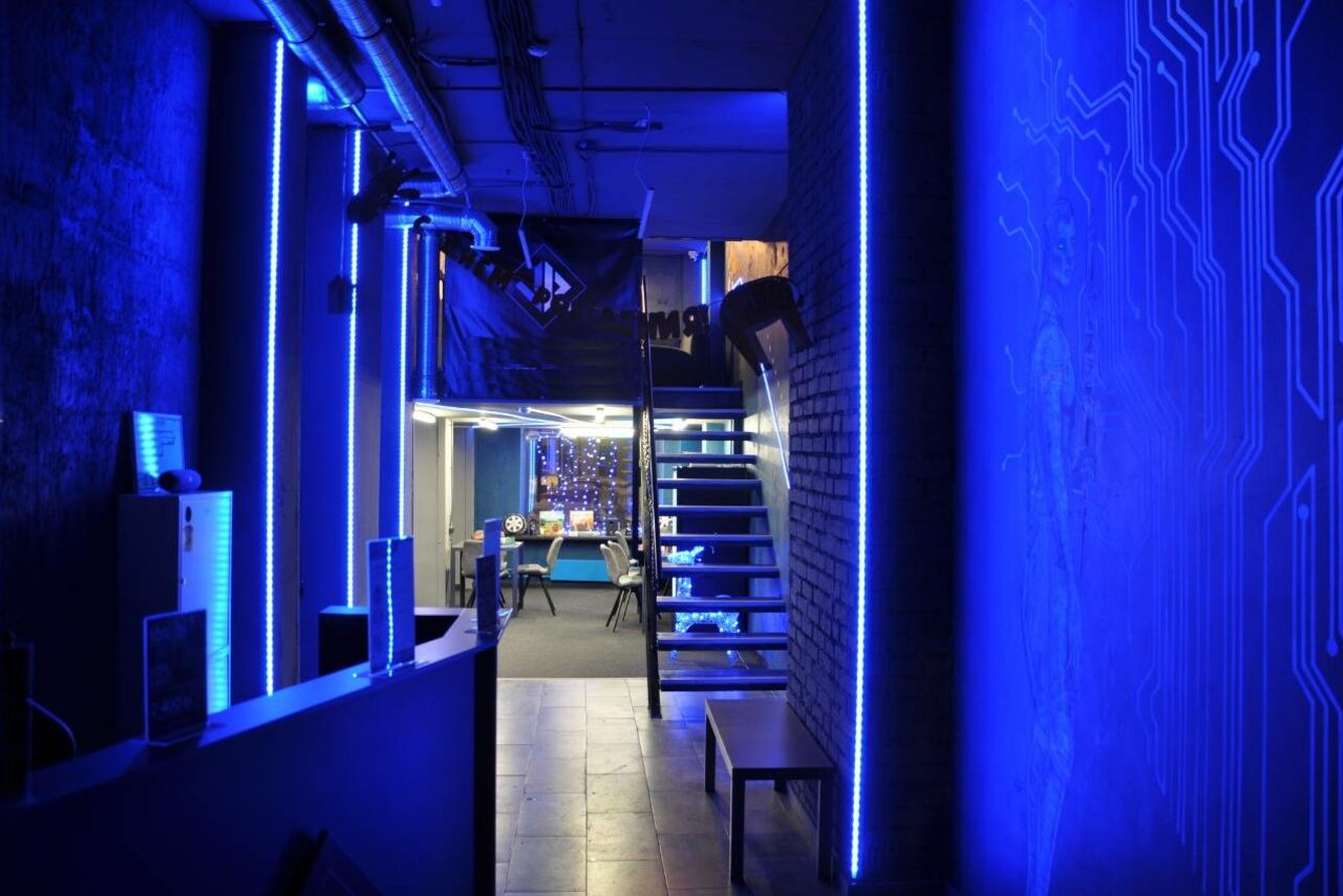 Арендовать  Closing virtual reality club