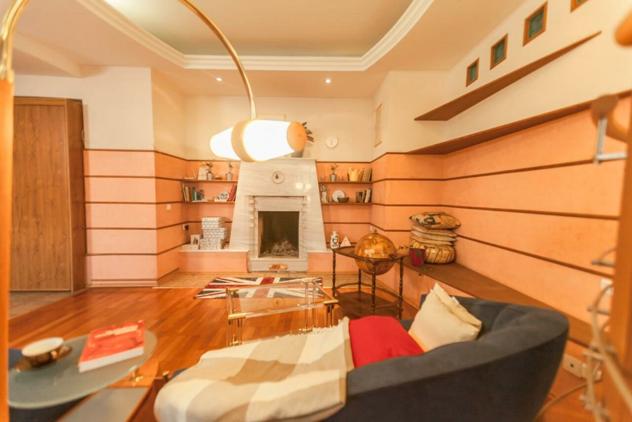 Арендовать Площадка с настоящим живым камином в центре столиц