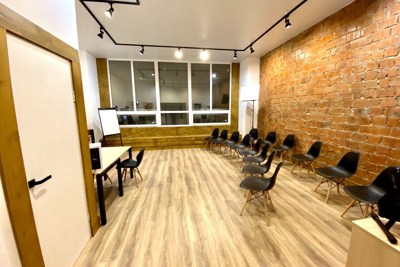 Арендовать Просторный лофт для проведения занятий