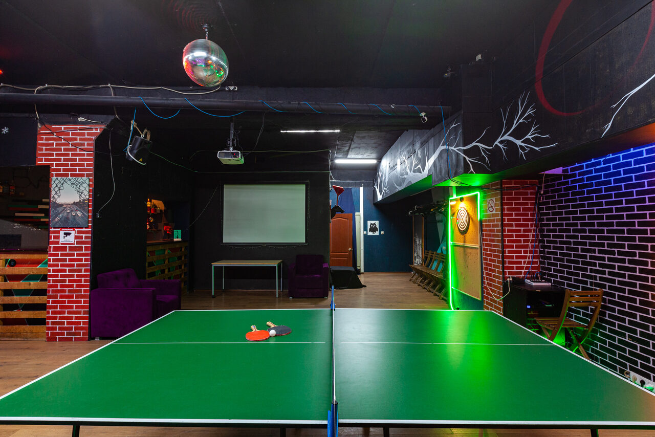 Арендовать Лофт со светомузыкой и настольным теннисом