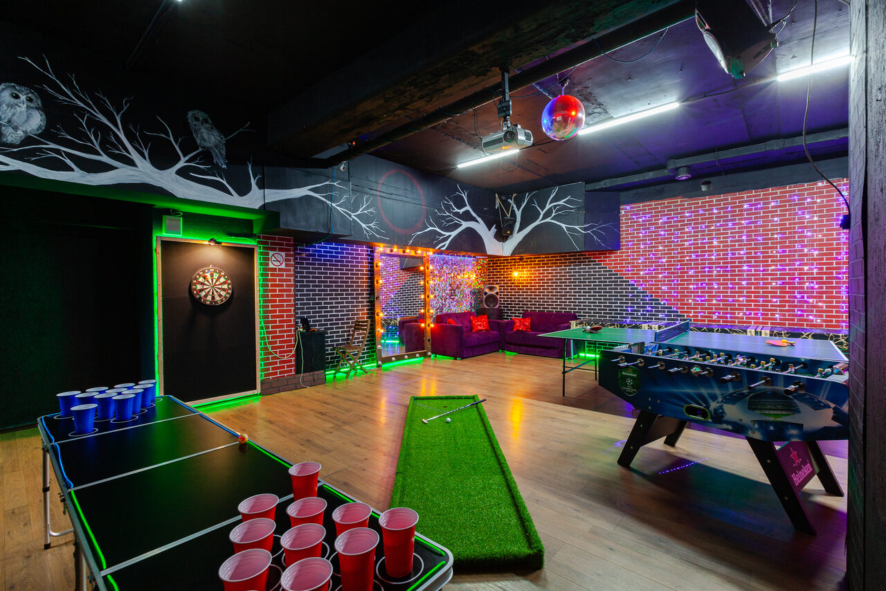 Арендовать Лофт со светомузыкой и настольным теннисом