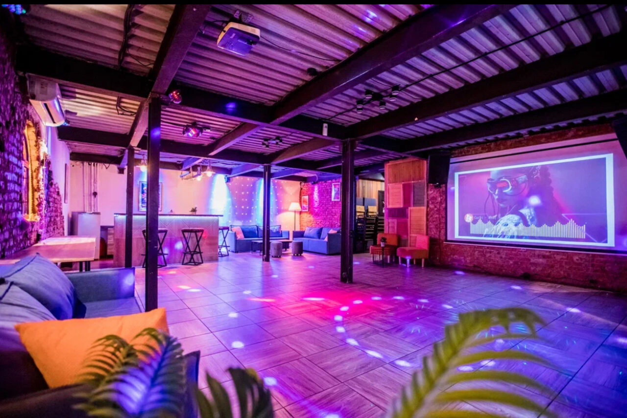 Арендовать Креативное пространство с верандой в Измайловском Кремле