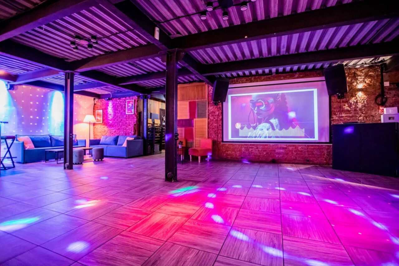 Арендовать Креативное пространство с верандой в Измайловском Кремле