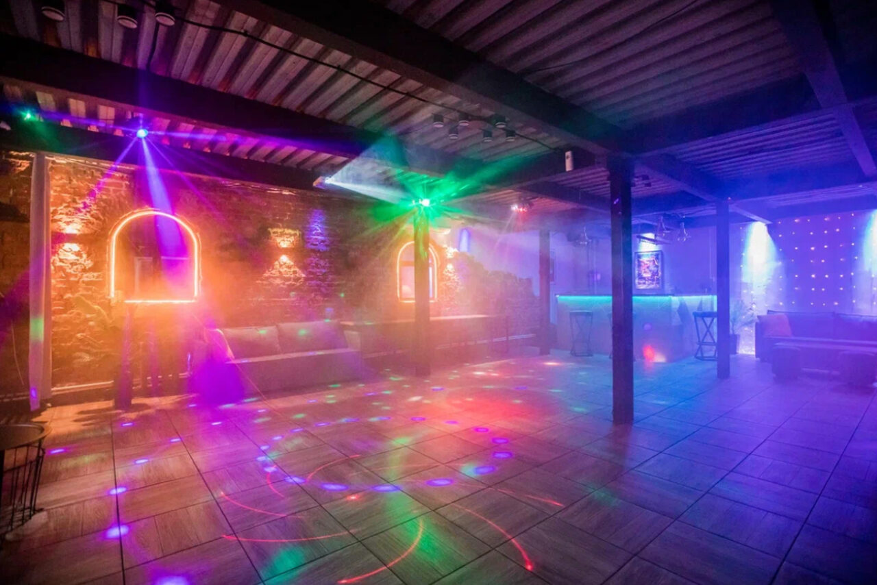 Арендовать Креативное пространство с верандой в Измайловском Кремле