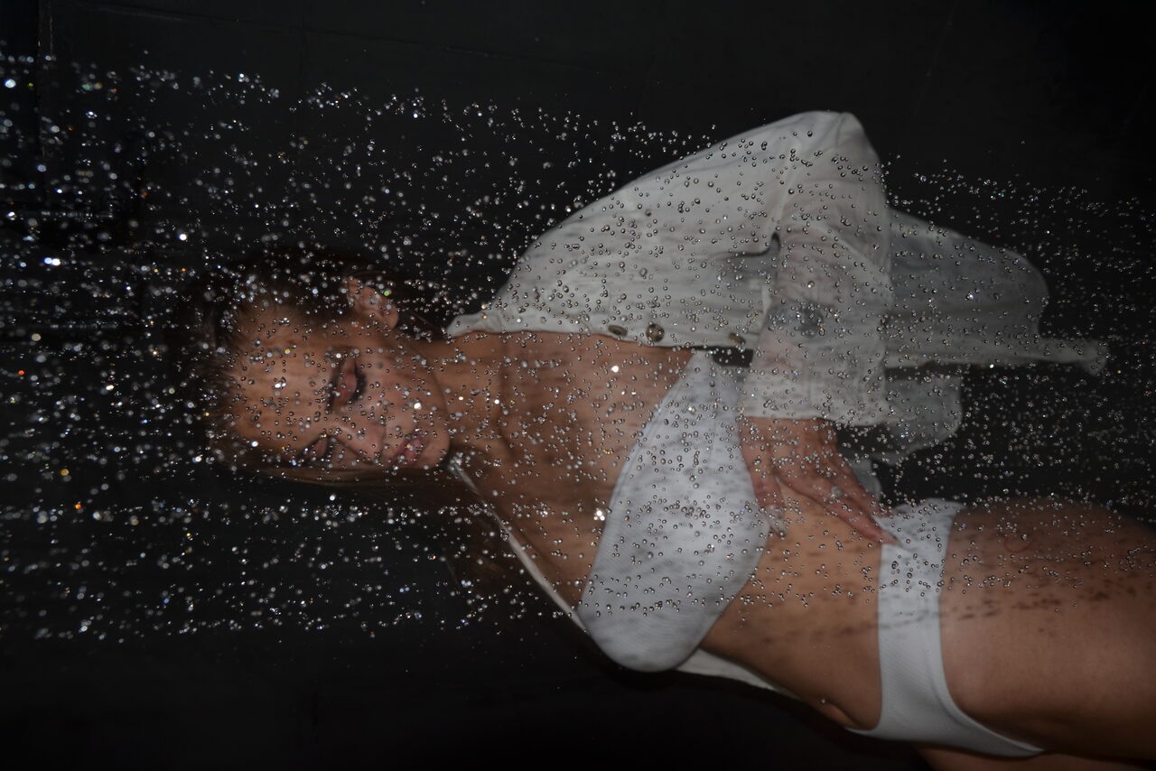 Арендовать Небольшая трехэтажная площадка