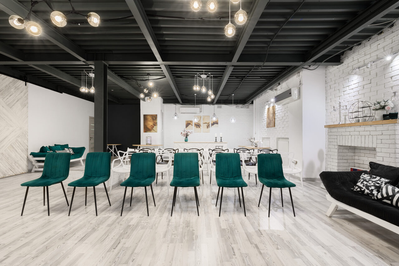 Арендовать Casa Picassa. Микеланджело Белый лофт с летней верандой