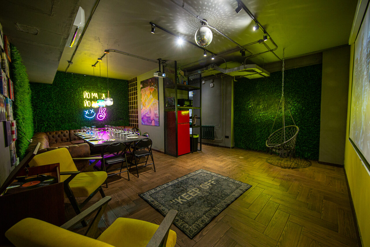 Арендовать Уютный лофт-зал