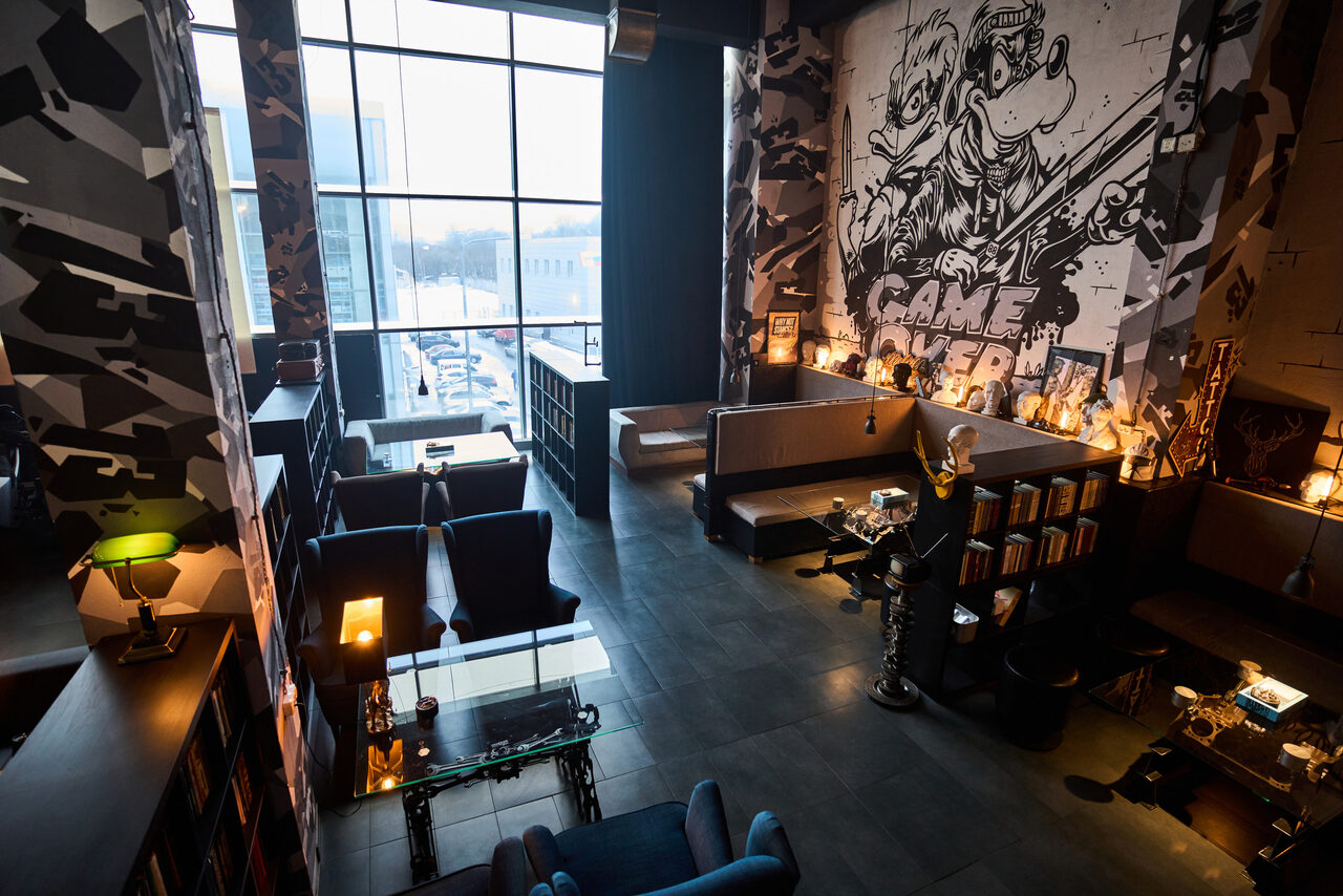 Арендовать Креативный лофт с автомобилями