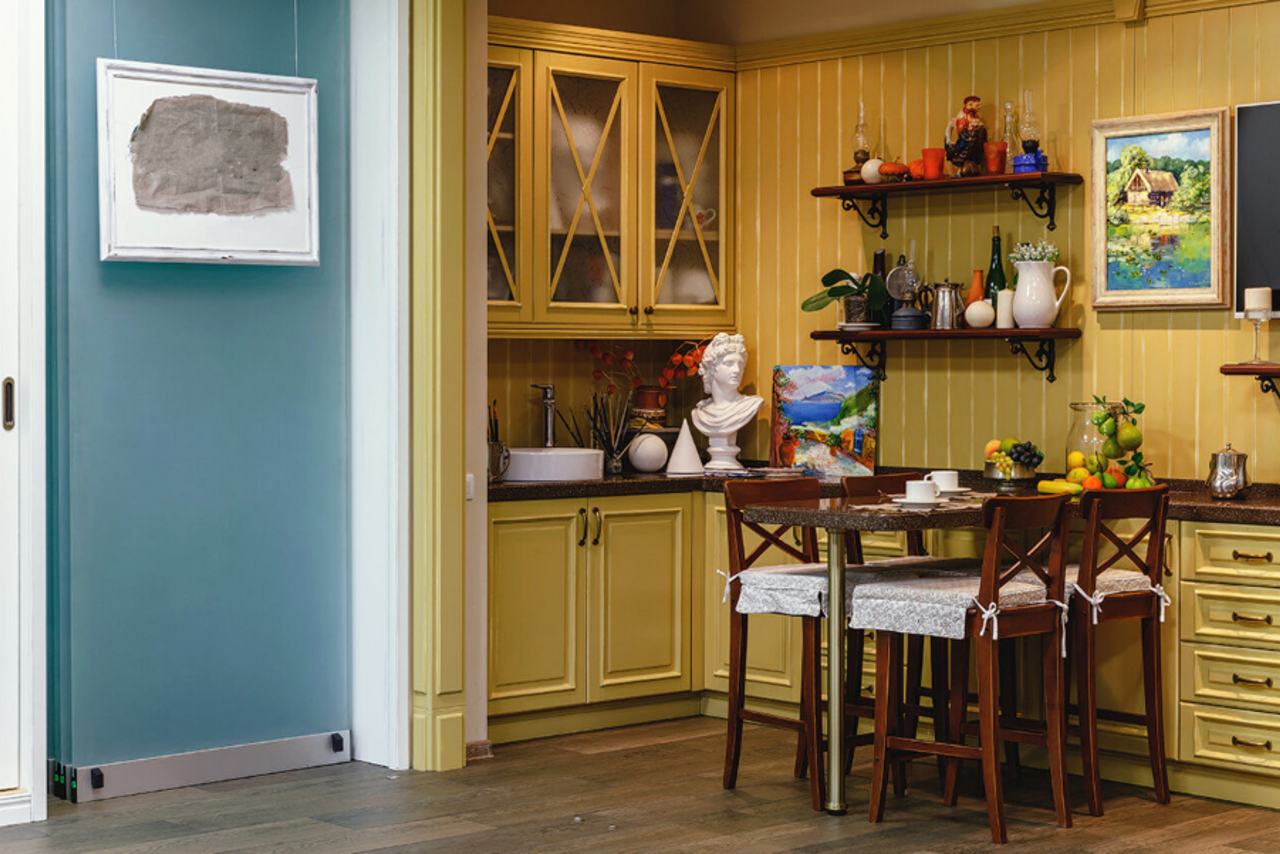 Арендовать Уютная студия в стиле прованс в центре Москвы