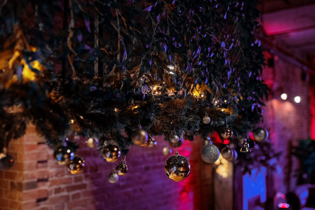 Арендовать Лофт со сценой