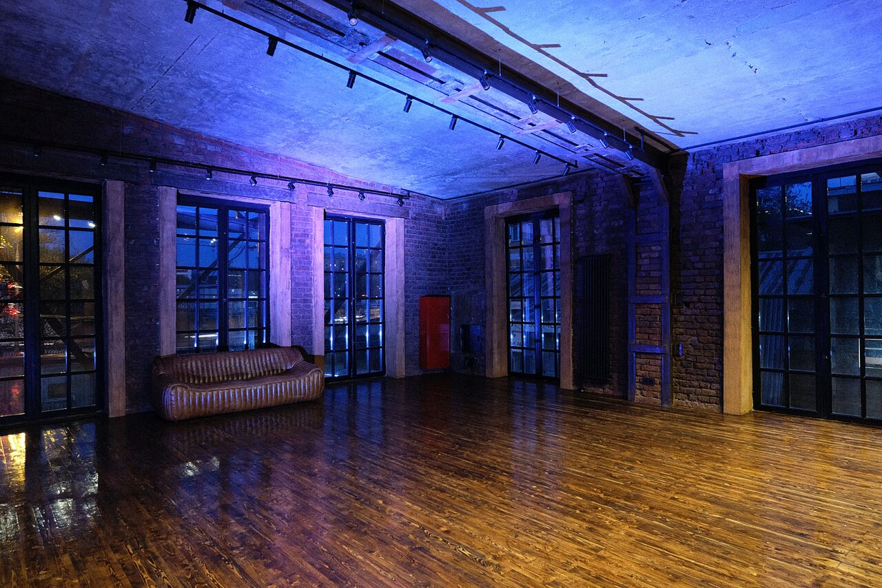 Арендовать GOELRO SPACE Просторный лофт для любого мероприятия