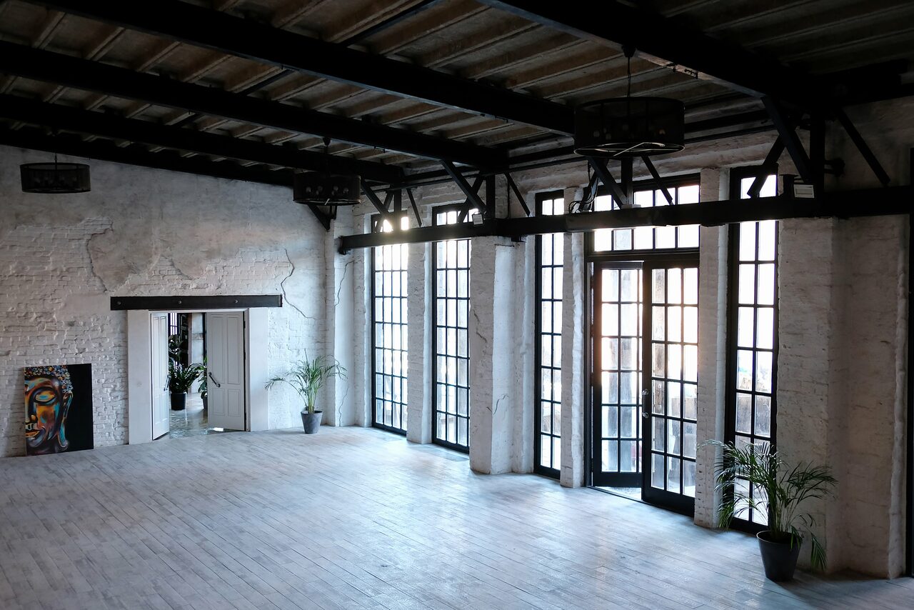 Арендовать GOELRO SPACE Просторный лофт для любого мероприятия