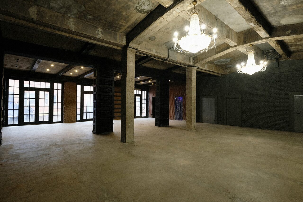 Арендовать GOELRO SPACE Просторный лофт для любого мероприятия