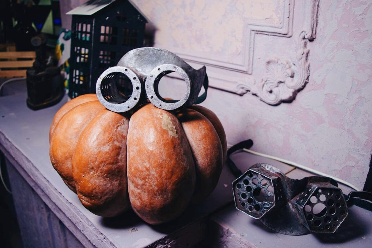 Арендовать Лофт с витражными окнами