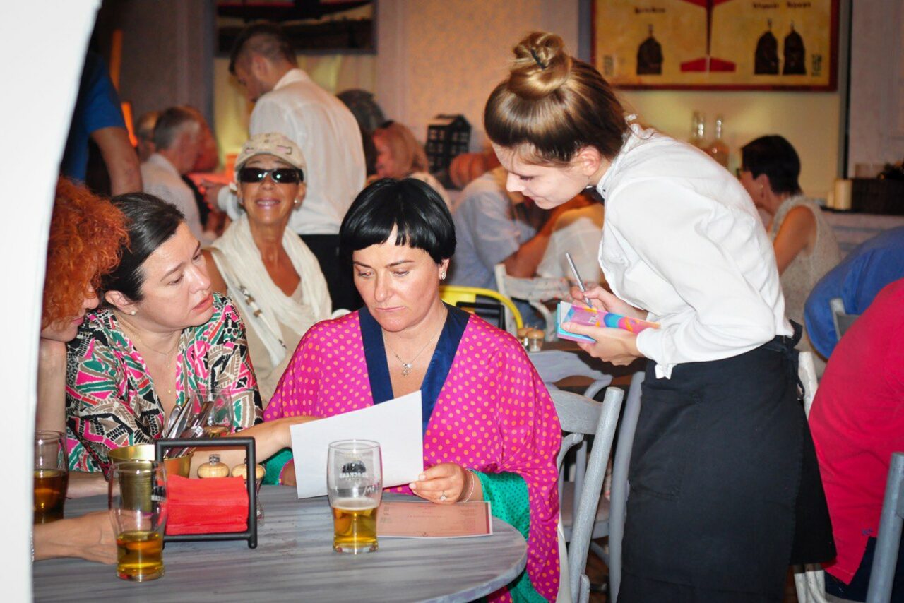 Арендовать Лофт с витражными окнами