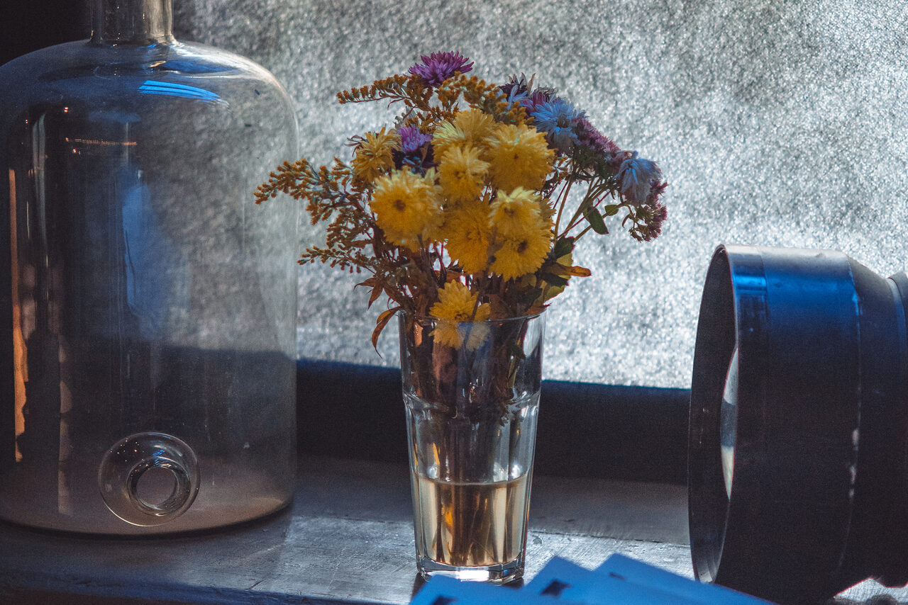 Арендовать Бар под закрытие со сценой 