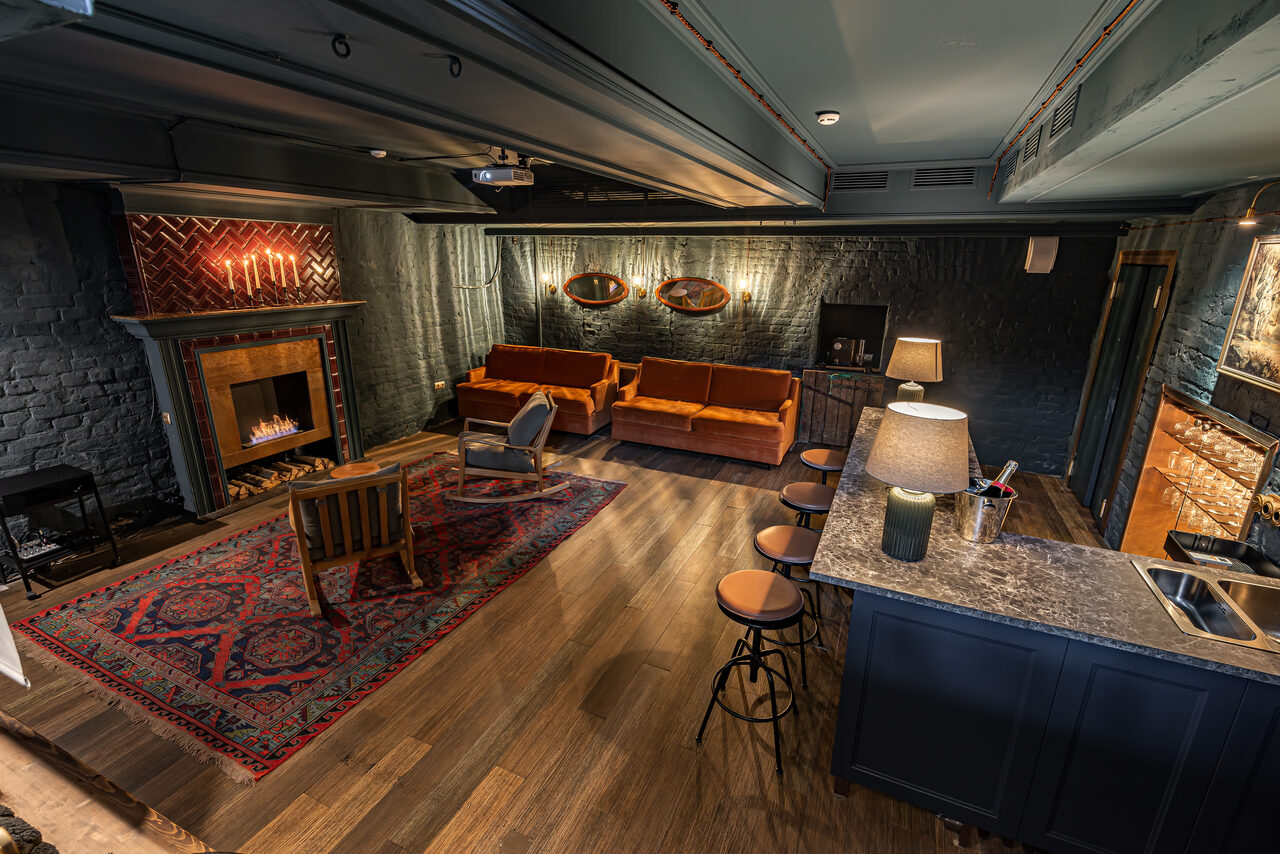 Арендовать Лофт-особняк с верандой