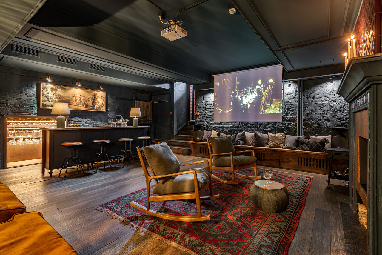 Арендовать Лофт-особняк с верандой