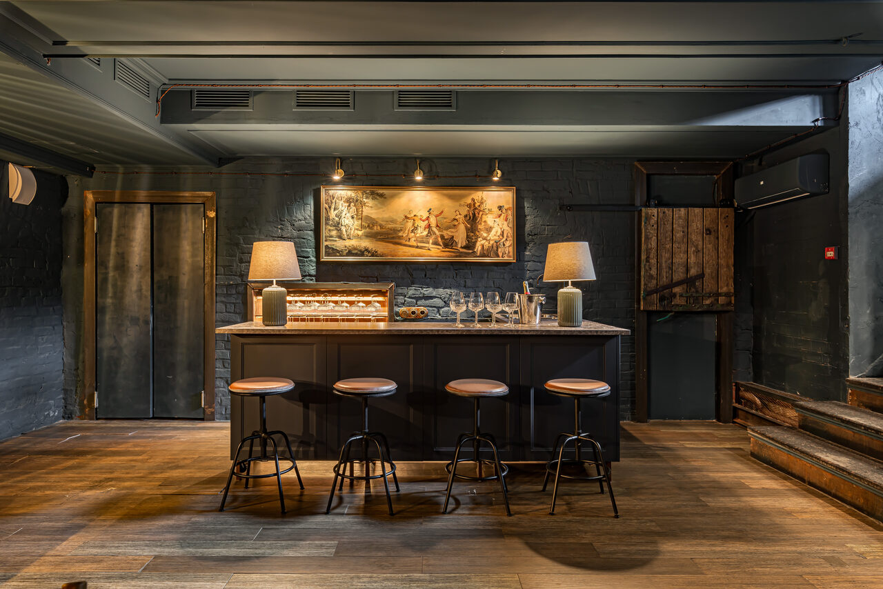 Арендовать Лофт-особняк с верандой