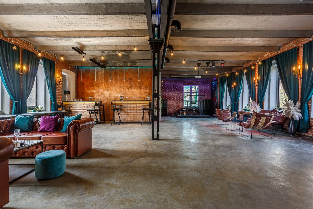 Арендовать Медный премиальный лофт с летней верандой