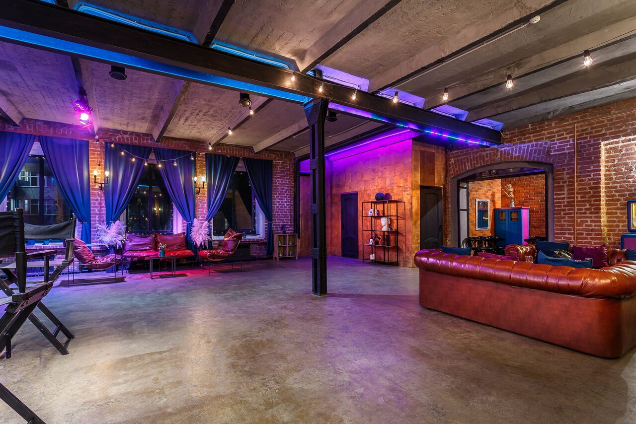 Арендовать Медный премиальный лофт с летней верандой