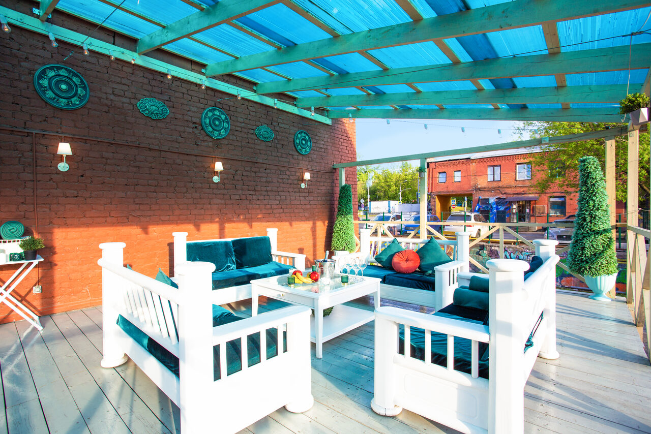 Арендовать Медный премиальный лофт с летней верандой