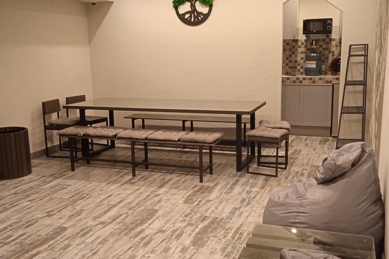 Арендовать Уютный лофт с меловой стеной