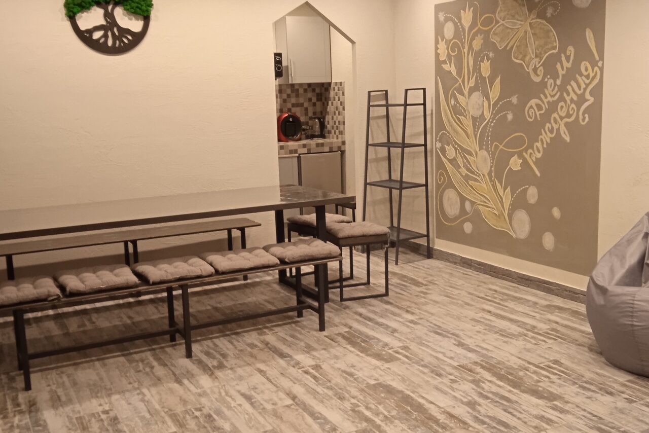 Арендовать Уютный лофт с меловой стеной