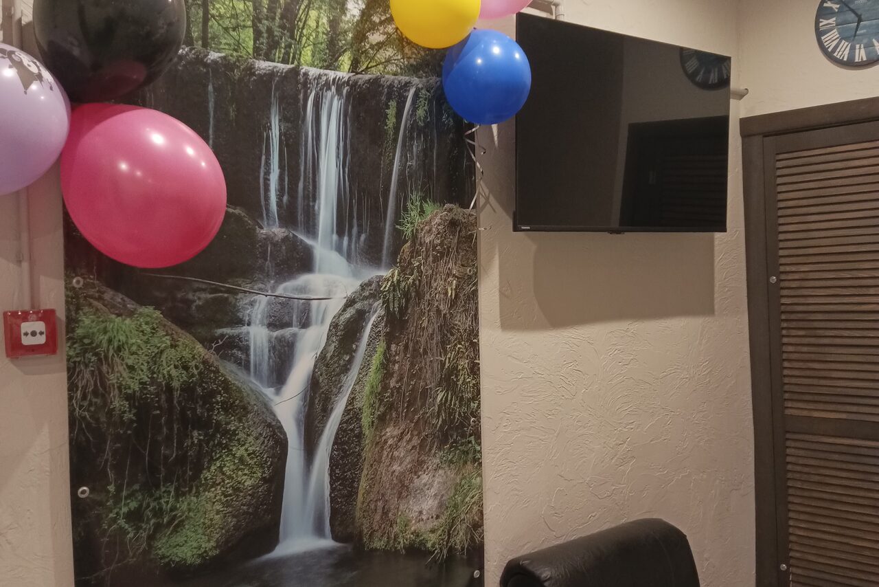 Арендовать Уютный лофт с меловой стеной