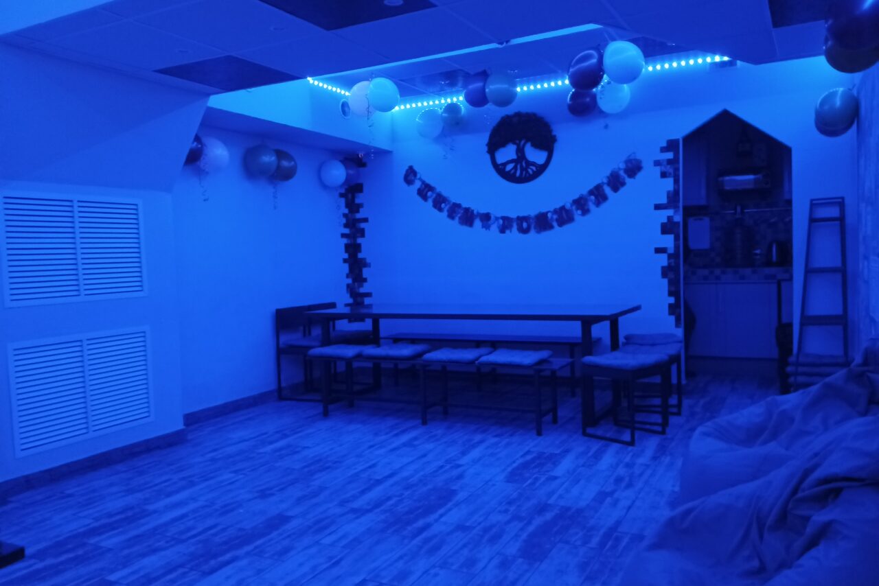 Арендовать Уютный лофт с меловой стеной