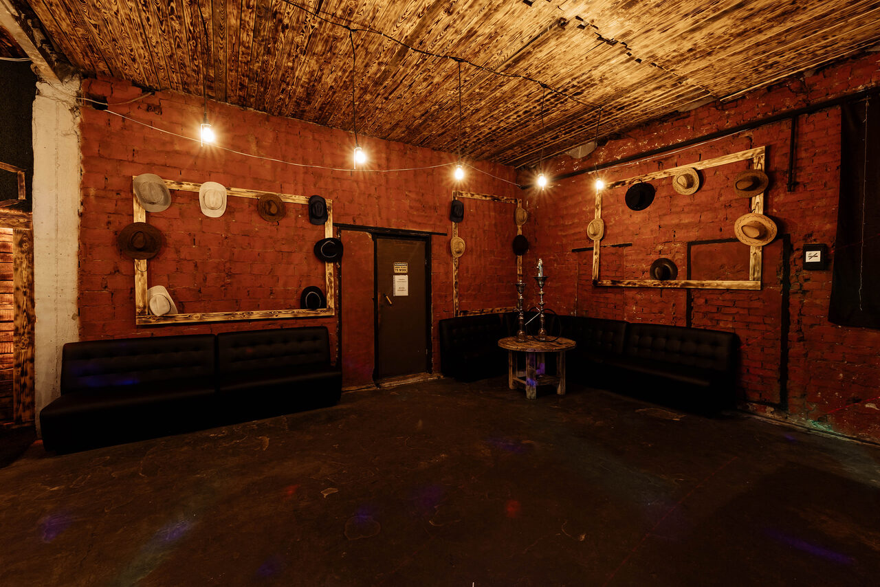 Арендовать Многофункциональный арт-лофт 