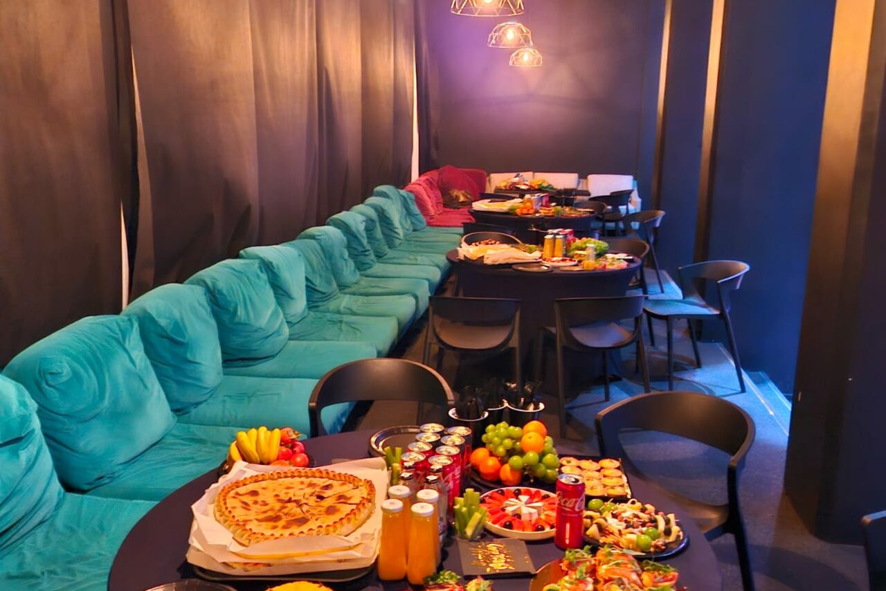 Арендовать Концертная площадка с панорамными окнами